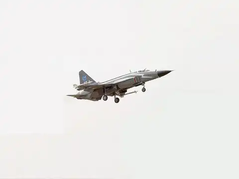 Comparisons with China's JF-17