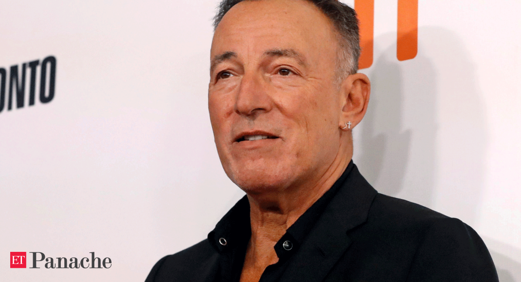 Bruce Springsteen charged with DUI will make virtual court appearance