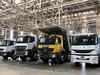Daimler partners with Amazon on self-driving trucks