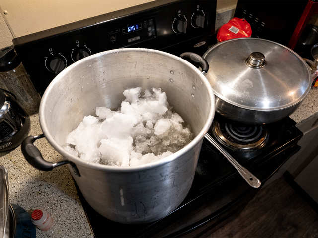 Back To Boiling Water Fragile Energy Grid Back To Work In Frigid Texas But Drinking Water Challenges Remain The Economic Times