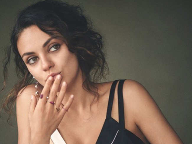 ​The story centres on Ani FaNelli, played by Mila Kunis, a sharp-tongued New Yorker who appears to have it all​.