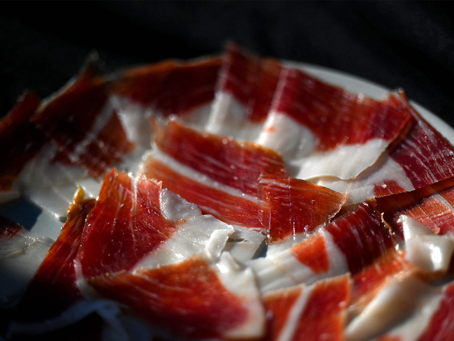 https://economictimes.indiatimes.com/magazines/panache/luxury-ham-pata-negra-termed-as-caviar-of-spanish-charcuterie-suffers-as-pandemic-hits-restaurants-and-hotels/articleshow/81307128.cms