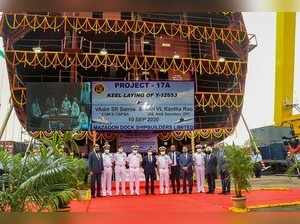 Mumbai: Vice Admiral SR Sarma - COM & CWP&A of the Indian Navy and V L Kantha Ra...