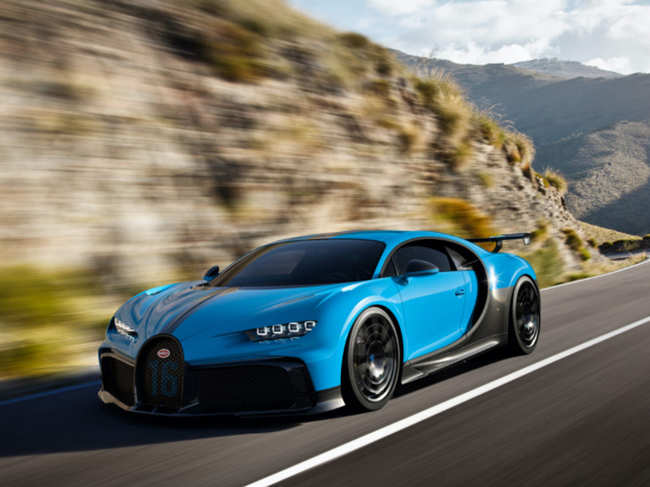 While the rest of the pack speeds towards electrification, 2021 Bugatti Chiron Pur Sport’s commitment to combustion is extraordinary.