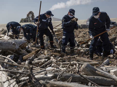 Japan Japan Marks The 10th Anniversary Of The Tohoku Earthquake And Tsunami Quake The Economic Times