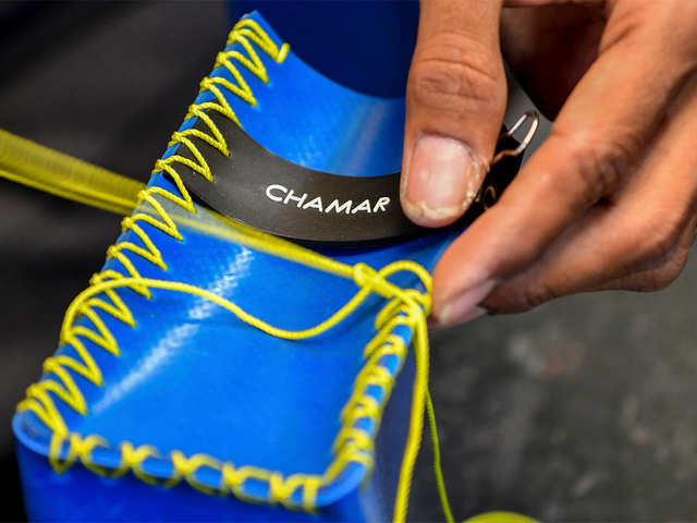 Chamar: The Indian studio that's fighting discrimination, one purse at a  time - ​Luxe handbags