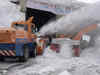 Snowfall, landslides shut J-K highway, 300 vehicles stranded