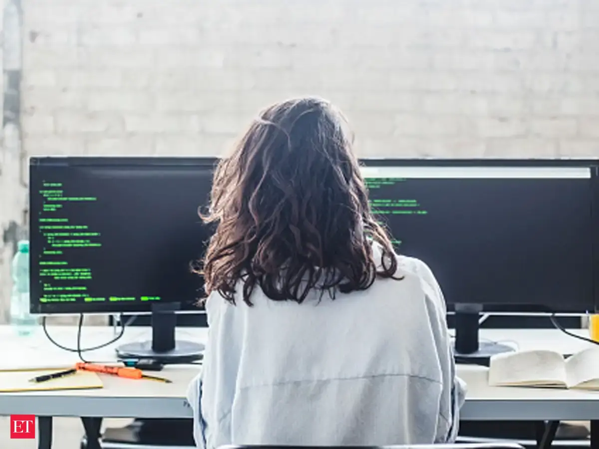 computer-science-vs-computer-engineering-cs-vs-ce-vs-se-find-out-which-course-is-the-best-fit-for-you-and-how-much-salary-can-you-expect-the-economic-times