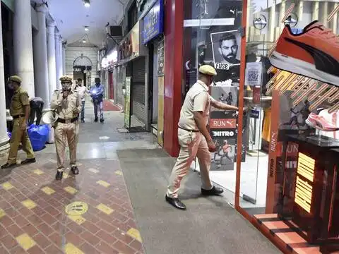 Closing shops