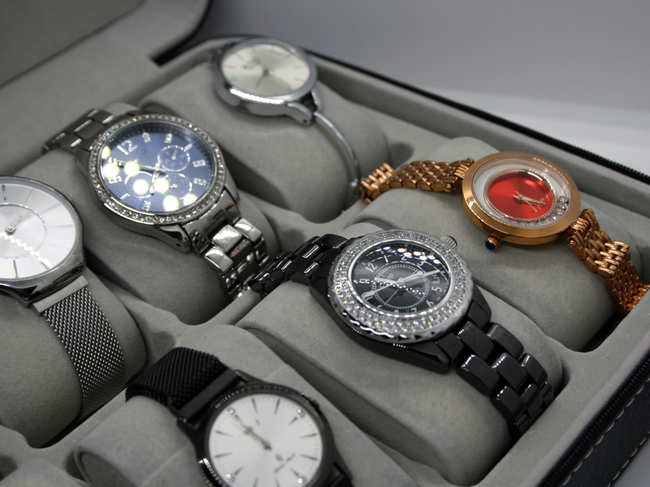 watch collection-box_iStock