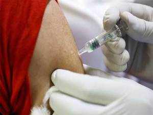covid vaccine red--afp
