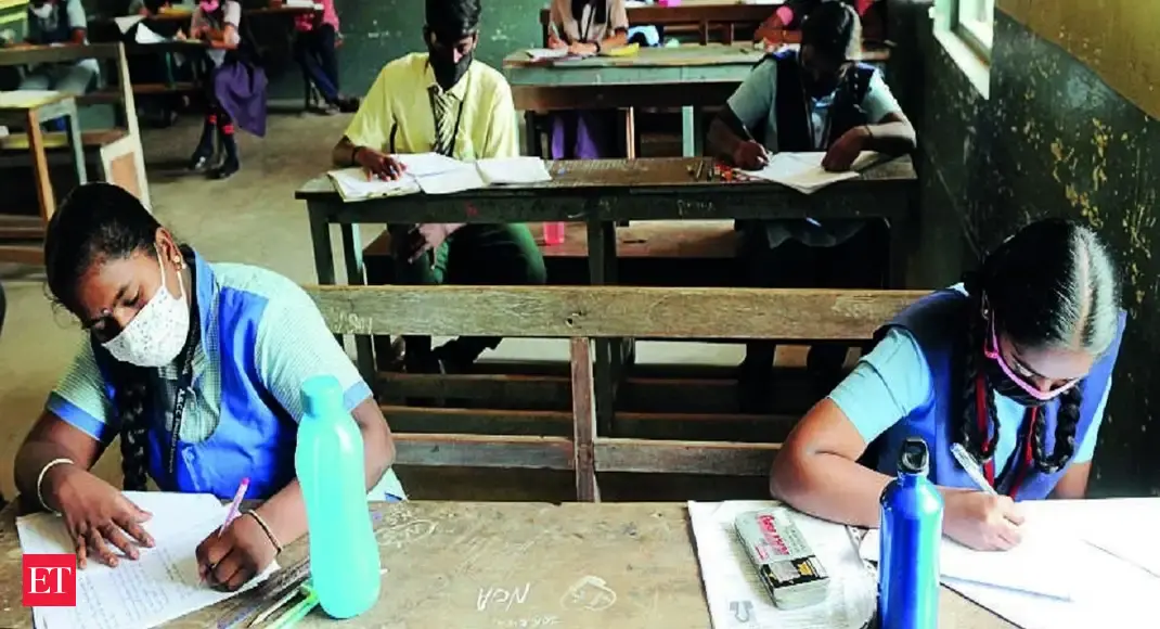 No holding back exams or academic activity: Karnataka Deputy CM - Vimarsana News