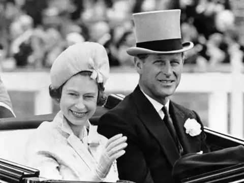 A 'little space' for the Queen