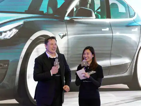 Musk defends