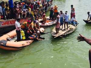 danapur ganga river accident