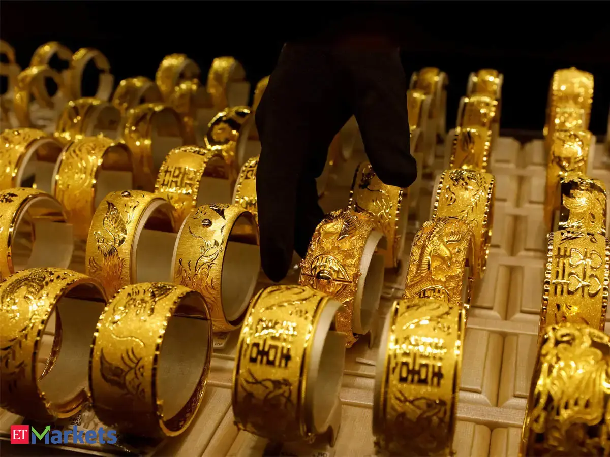 Gold Rate Yellow Metal Eyes Rs 47 000 10 Gm Mark Silver Gains By 400 The Economic Times Gold Rate Yellow Metal Eyes Rs 47 000