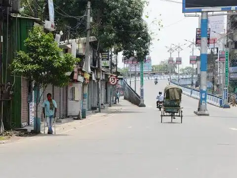Non-essential shops shut