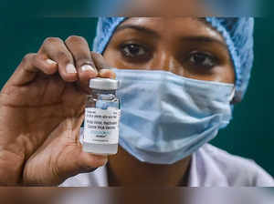 Kolkat: A medic shows a vial containing doses of Covaxin during a COVID-19 vacci...