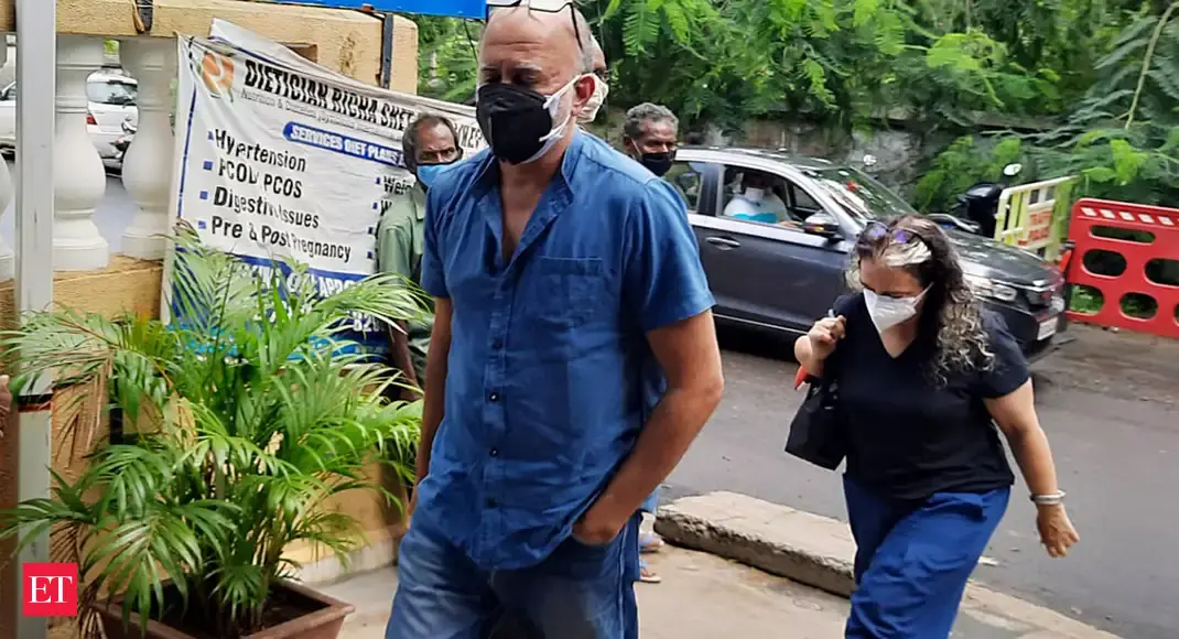 Goa court acquits journalist Tarun Tejpal of rape charges - Vimarsana News