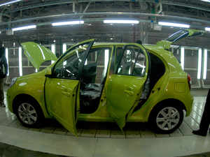 Covid fears paralyse global carmakers in India’s Detroit