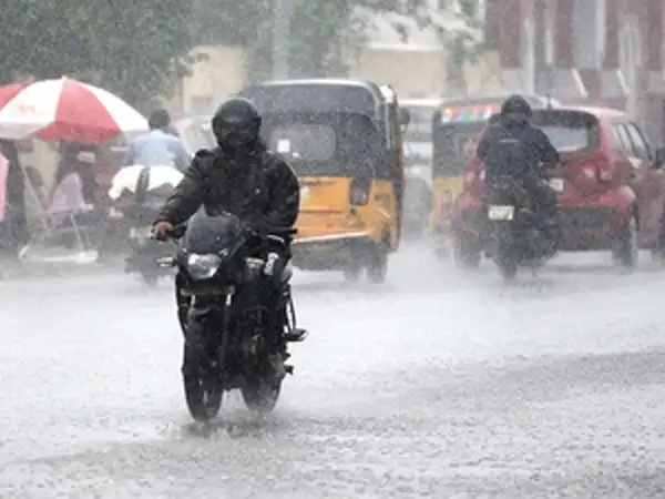 News Updates Live: Oil leak spotted around cyclone-affected barge off Palghar coast in Maharashtra - Vimarsana News