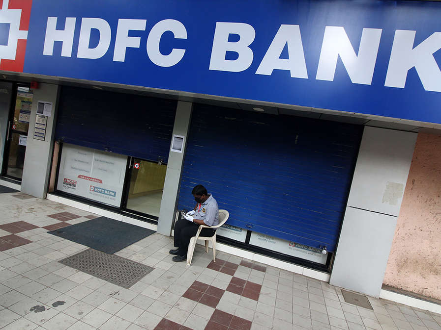 A leader slips: how HDFC Bank went from giving a market-beating outlook to facing a ‘blind spot’