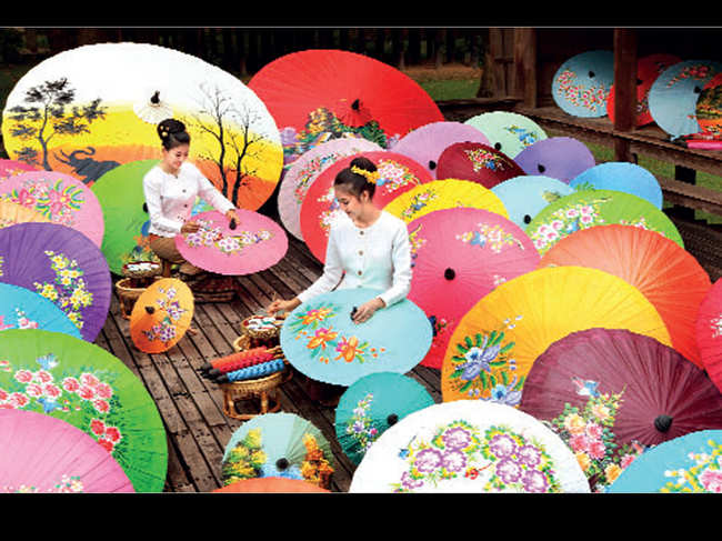 Umbrella Painting activity in Chiang Mai