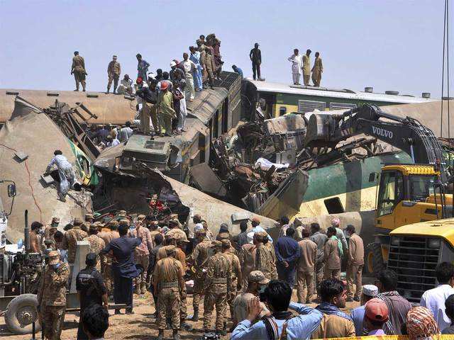 ​Deadly train crash in Pakistan