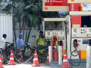 Congress to stage symbolic stir at petrol pumps across country on 