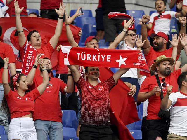 Turkey supporters