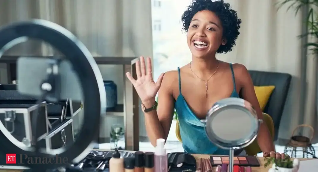 Long hours of shoot-edit, engaging with fans causing Gen-Z content creators to break down - Vimarsana News
