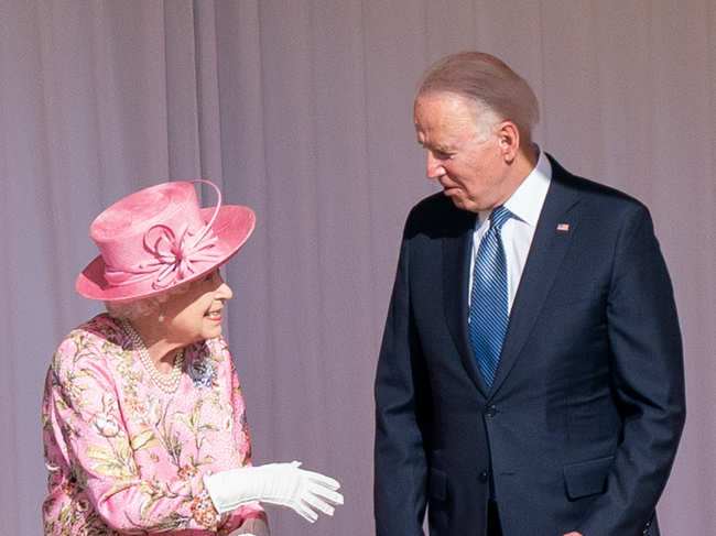 Joe Biden invited he Queen to visit the White House.​