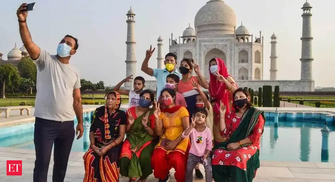taj-mahal-reopens-after-covid-lockdown-all-you-need-to-know-taj