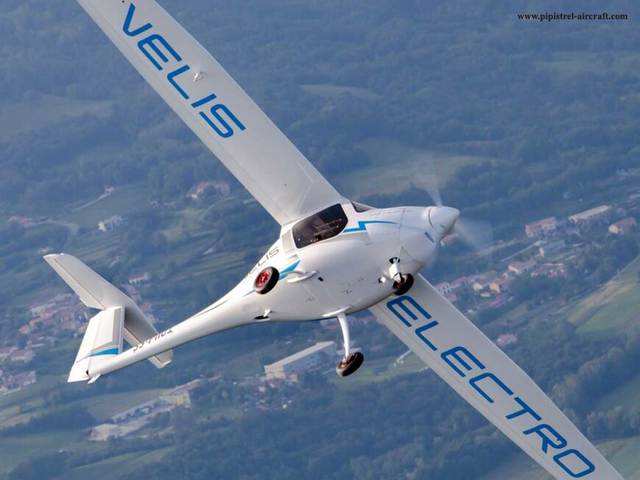 ​Two-seater electric aircraft