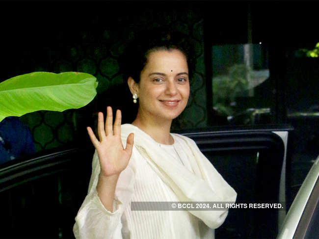 Kangana Ranaut's passport application said that she had criminal cases pending against her.