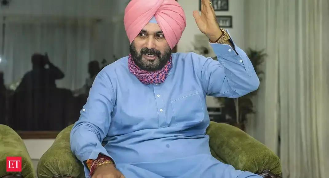 Navjot Sidhu bats for 300 units of free electricity, 24-hour power supply in Punjab - Vimarsana News