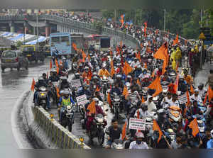 Mumbai:Maratha Kranti Sangharsh Morcha takes out Bike rally demanding reservatio...