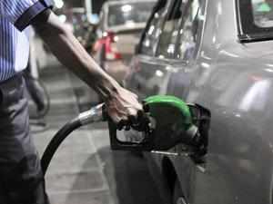 Petrol price crosses Rs 100 per litre-mark in Delhi