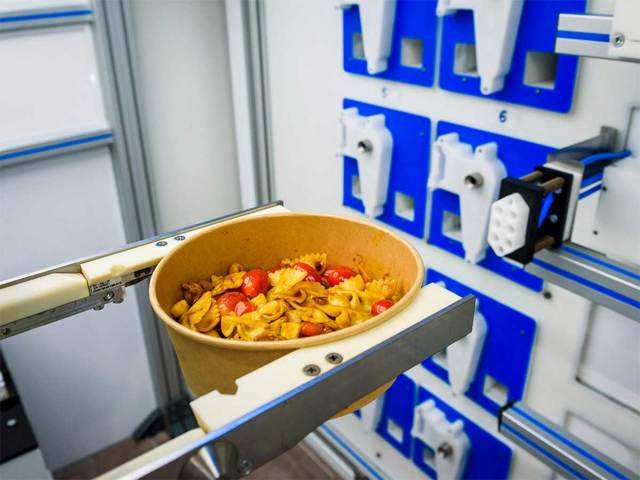Latvia: Kitchen robot in Riga cooks up new future for fast food - ​The Riga  cafe | The Economic Times