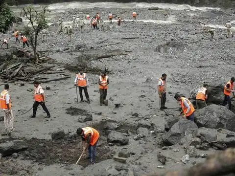 ​NDRF and SDRF personnel