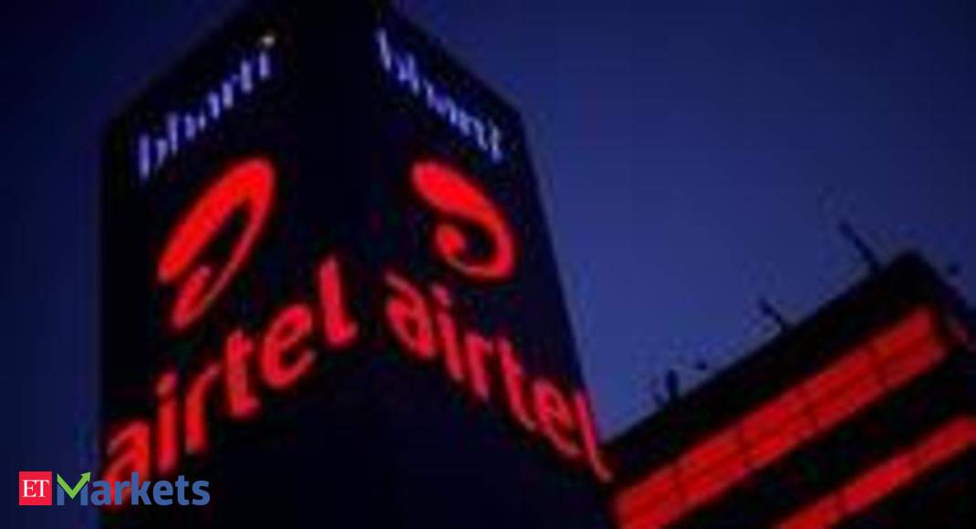 Bharti Airtel Q1: Consolidated PAT dives 63% QoQ to Rs 284 cr, misses estimates; sales rise 4% - The Economic Times Video | ET Now