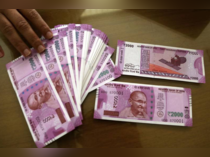 Rupee settles on flat note, down 1 paisa against US dollar