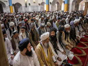 taliban pray
