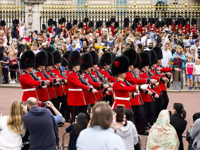 They're changing the guard again at Buckingham Palace after 18 months