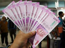 Rupee inches 4 paise higher to 73.25 against US dollar