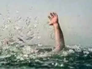Nagpur: 11 feared drowned after boat capsizes in Wardha river