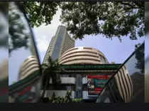 Sensex ends 127 pts lower, Nifty above 17,350; RIL slips 2%