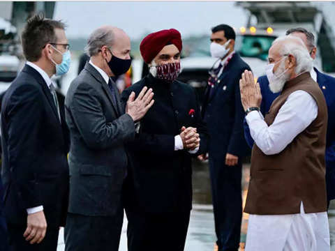 Modi arrives in the US, gets a warm welcome in the rain - ​Modi arrives for  3-day visit