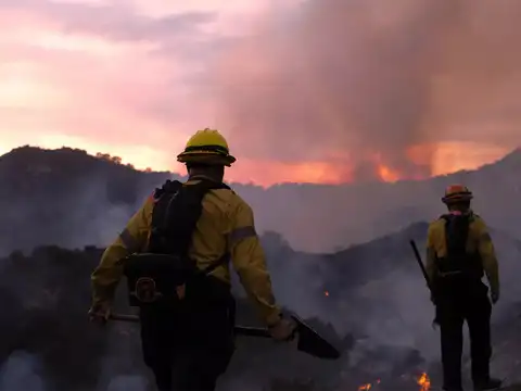 ​Efforts to contain fire