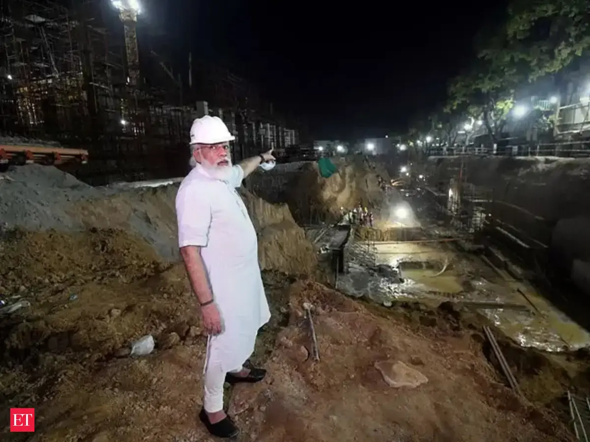 Central Vista project: PM Modi visits construction site of new ...